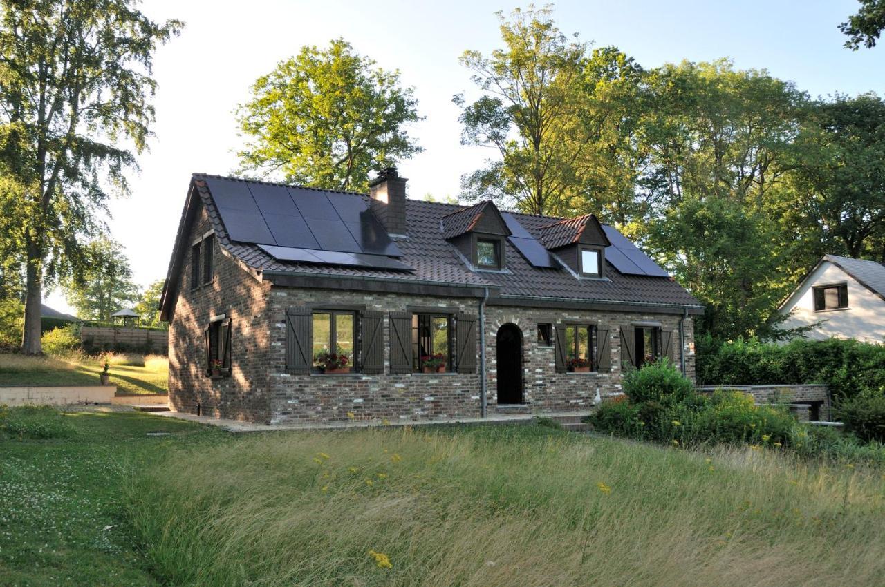 Suite Familiale Avec 2 Chambres Dans Une Villa - Quartier Vert Et Boise - 5 Kms De Namur Kültér fotó