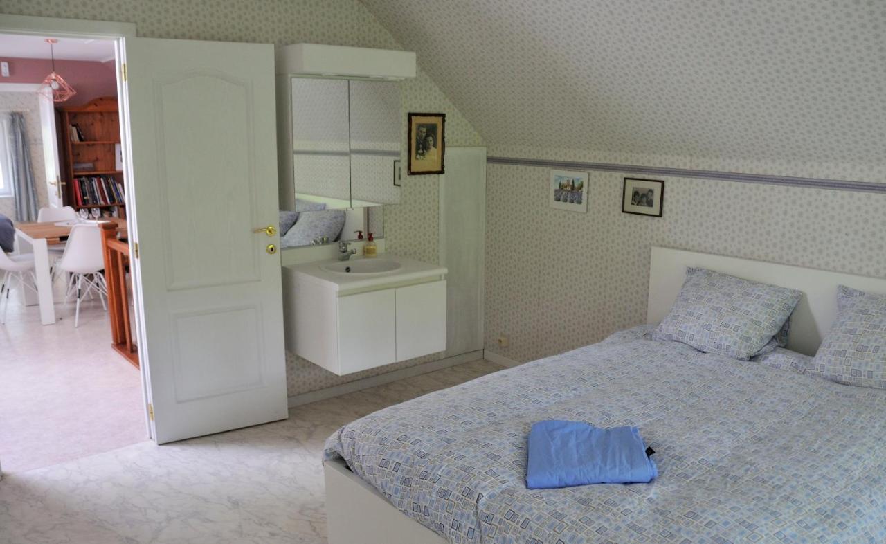 Suite Familiale Avec 2 Chambres Dans Une Villa - Quartier Vert Et Boise - 5 Kms De Namur Kültér fotó